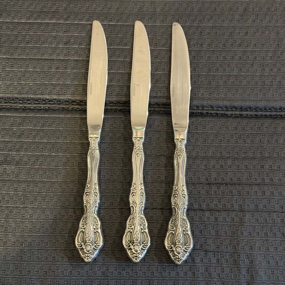 Oneida Michelangelo Dinner Knives Set of 3 Stainless Steel Silverware